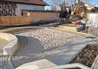 Umgestaltung Freifläche